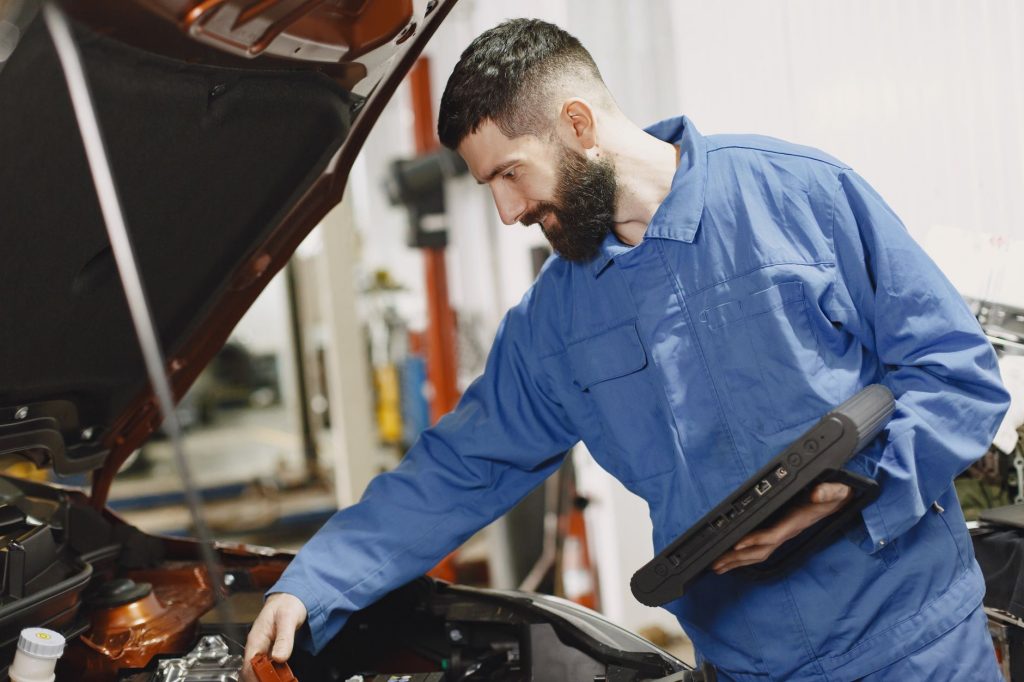 5 Warning Signs Your Engine Needs Professional Diagnostics